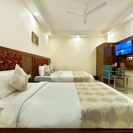 نيودلهي Hotel Emblem Suites- Near Delhi Airport المظهر الخارجي الصورة