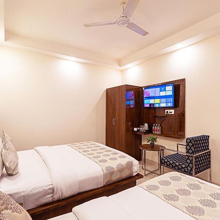 نيودلهي Hotel Emblem Suites- Near Delhi Airport المظهر الخارجي الصورة
