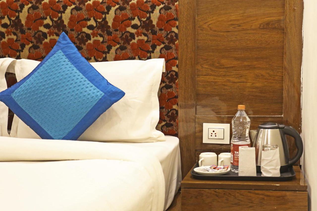 نيودلهي Hotel Emblem Suites- Near Delhi Airport المظهر الخارجي الصورة
