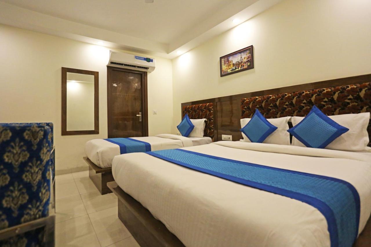 نيودلهي Hotel Emblem Suites- Near Delhi Airport المظهر الخارجي الصورة