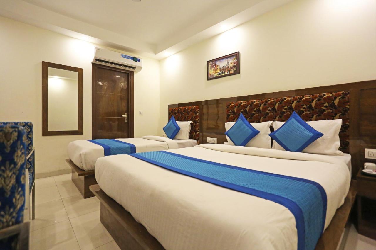 نيودلهي Hotel Emblem Suites- Near Delhi Airport المظهر الخارجي الصورة