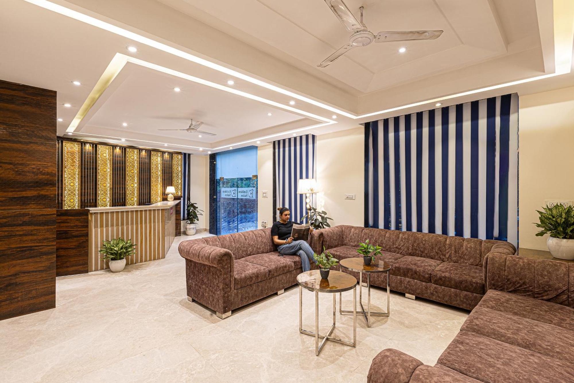 نيودلهي Hotel Emblem Suites- Near Delhi Airport المظهر الخارجي الصورة